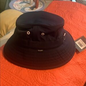 Tilley Loves Golf dark navy hat NWT large